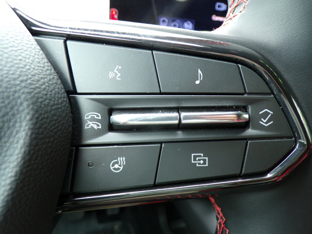 2026 Chevrolet Equinox EV RS - Photo 31