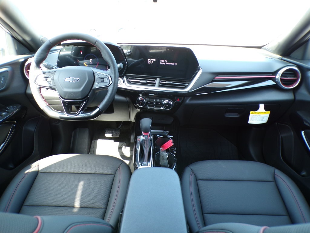 2026 Chevrolet Trax RS - Photo 18