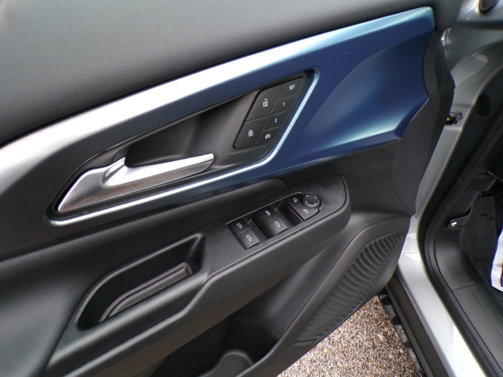 2026 Chevrolet Equinox EV 2LT - Photo 21