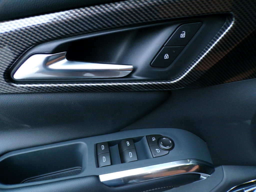 2027 Chevrolet Traverse Z71 - Photo 23