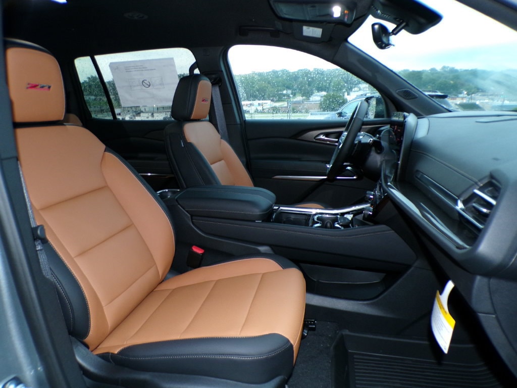 2027 Chevrolet Traverse Z71 - Photo 15