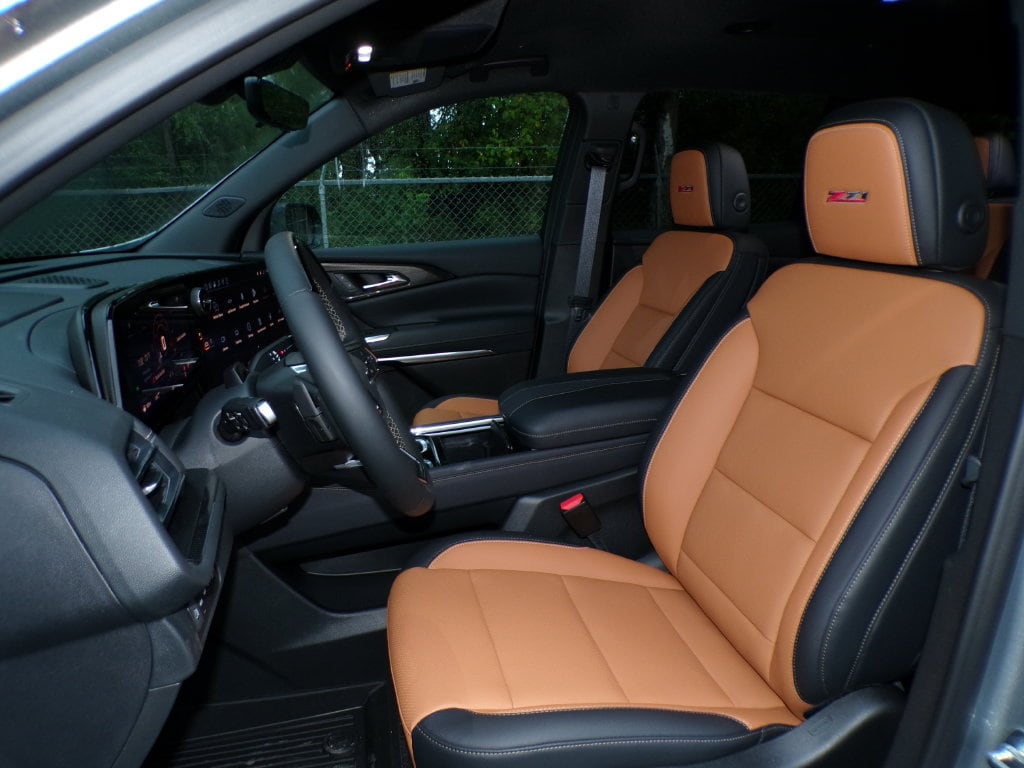 2027 Chevrolet Traverse Z71 - Photo 13