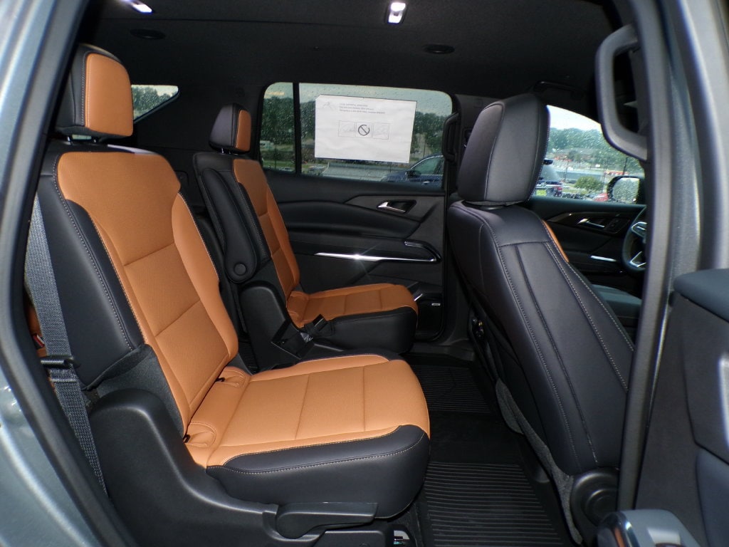 2027 Chevrolet Traverse Z71 - Photo 20