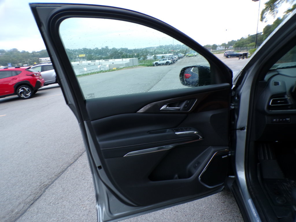 2027 Chevrolet Traverse Z71 - Photo 22
