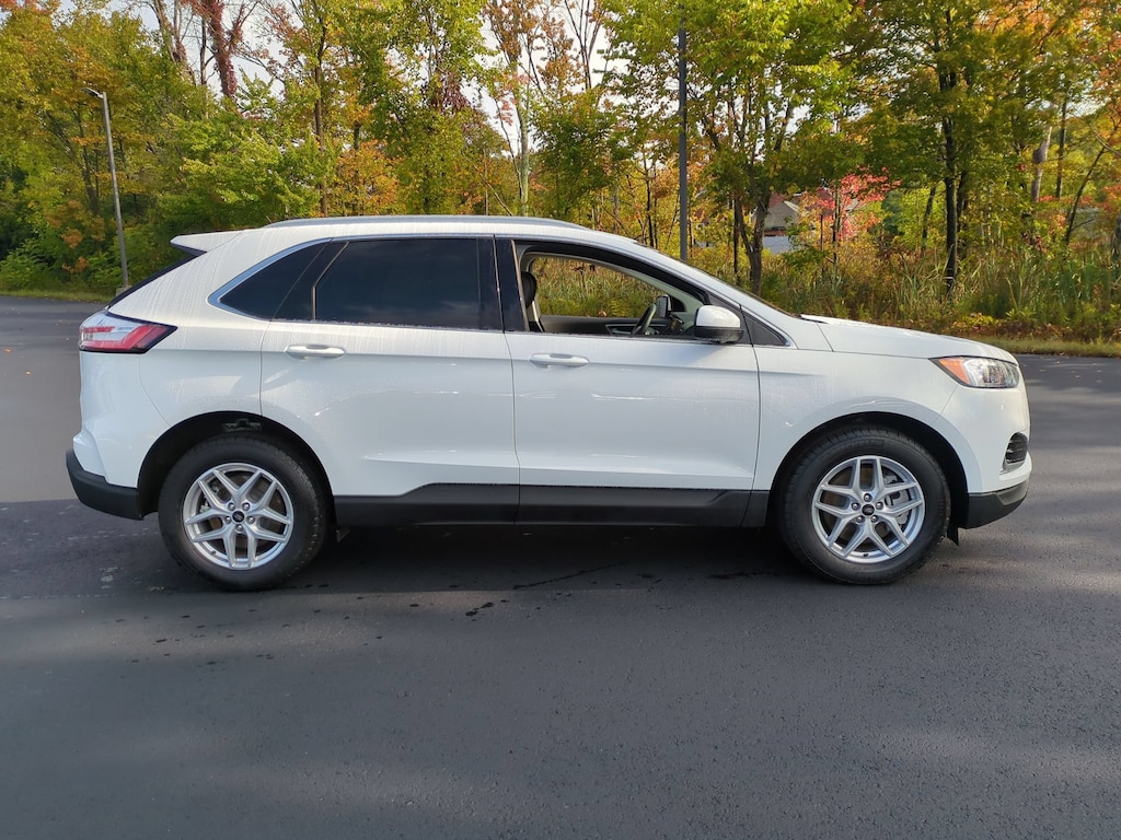 Certified 2024 Ford Edge SUV