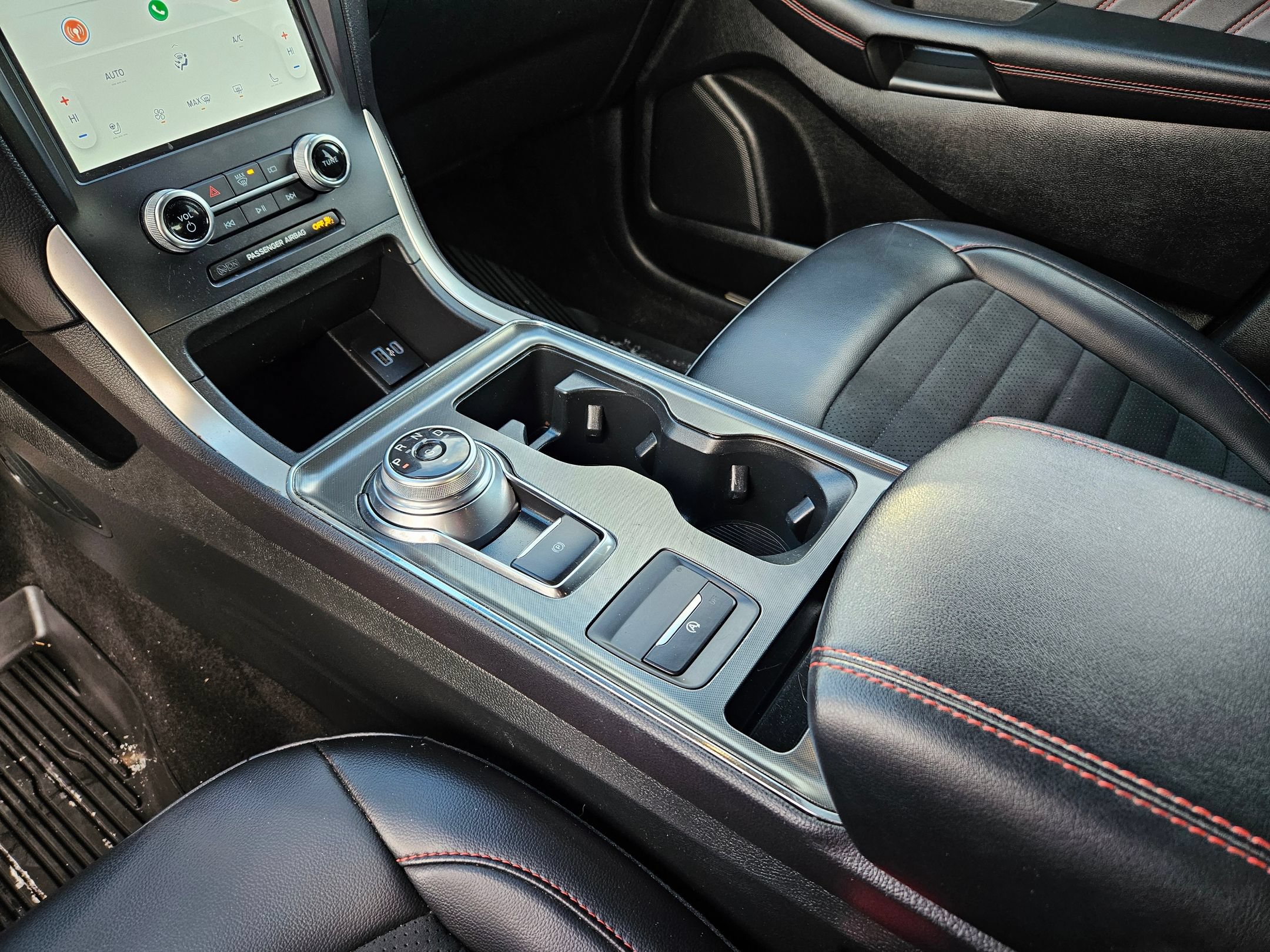 2024 Ford Edge ST-Line - Photo 13