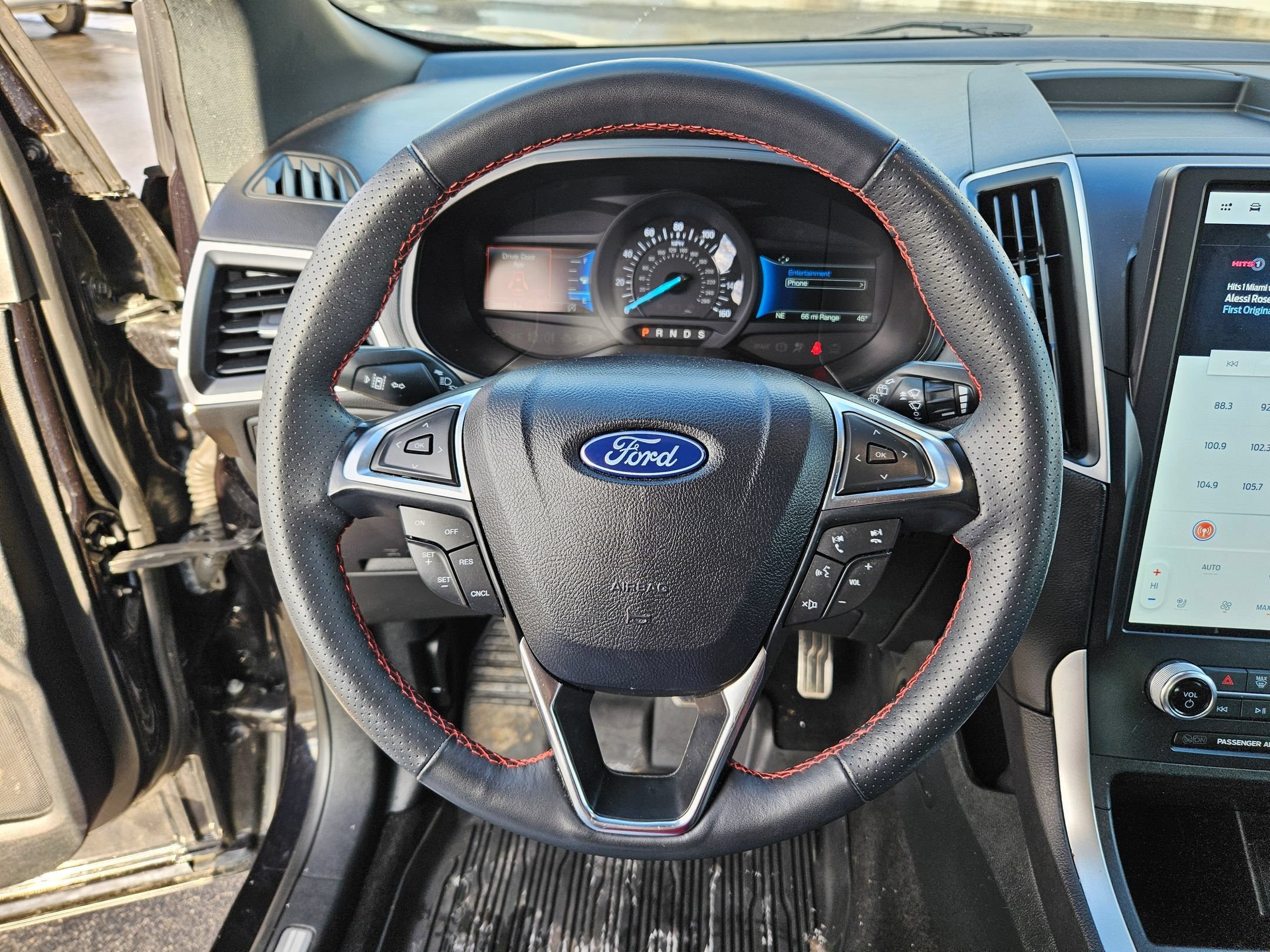2024 Ford Edge ST-Line - Photo 9