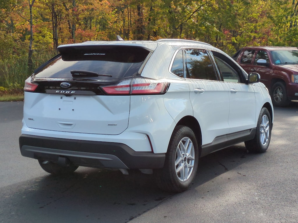 Certified 2024 Ford Edge SUV