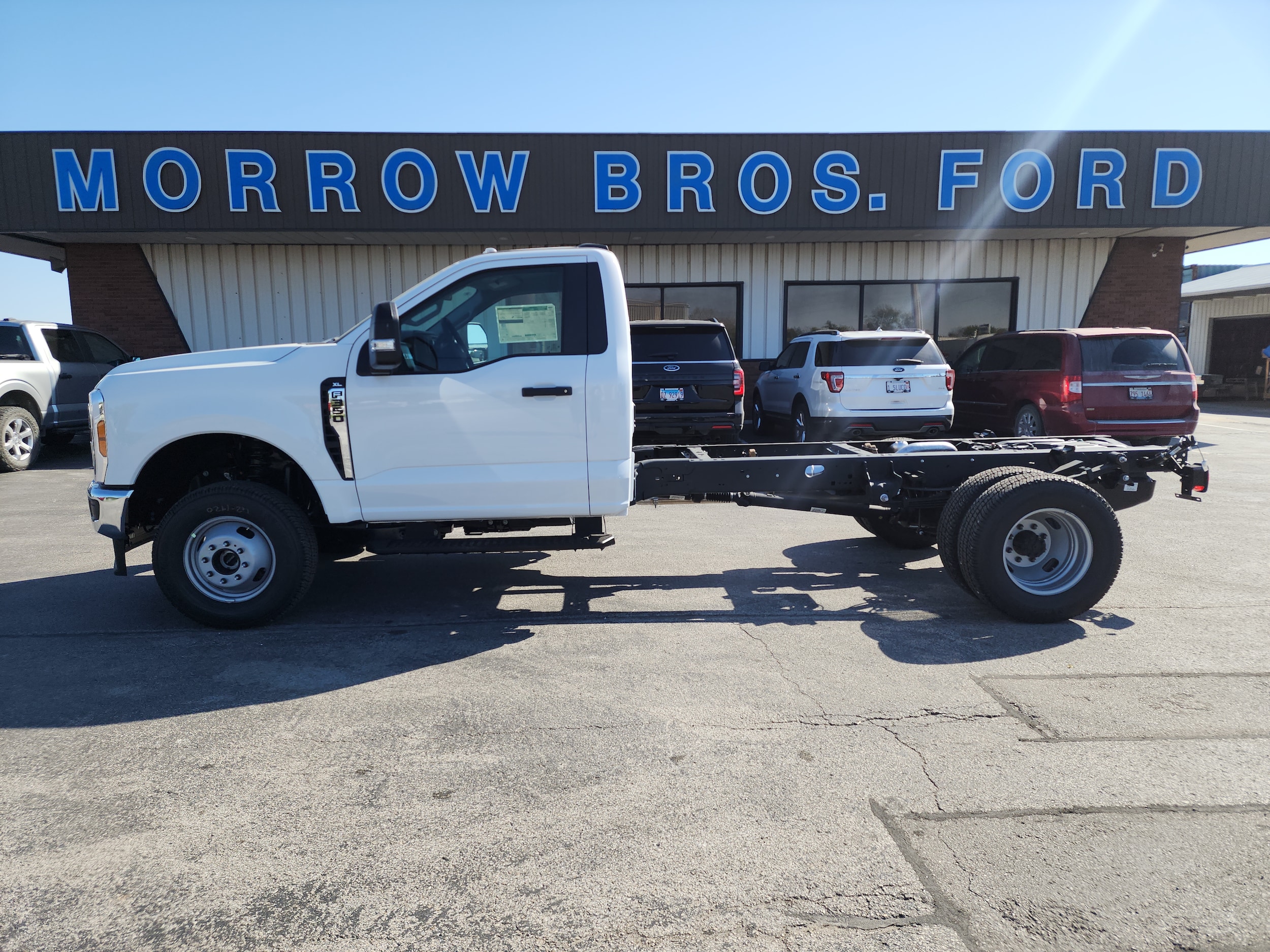 2024 Ford F-350 Super Duty Chassis Cab