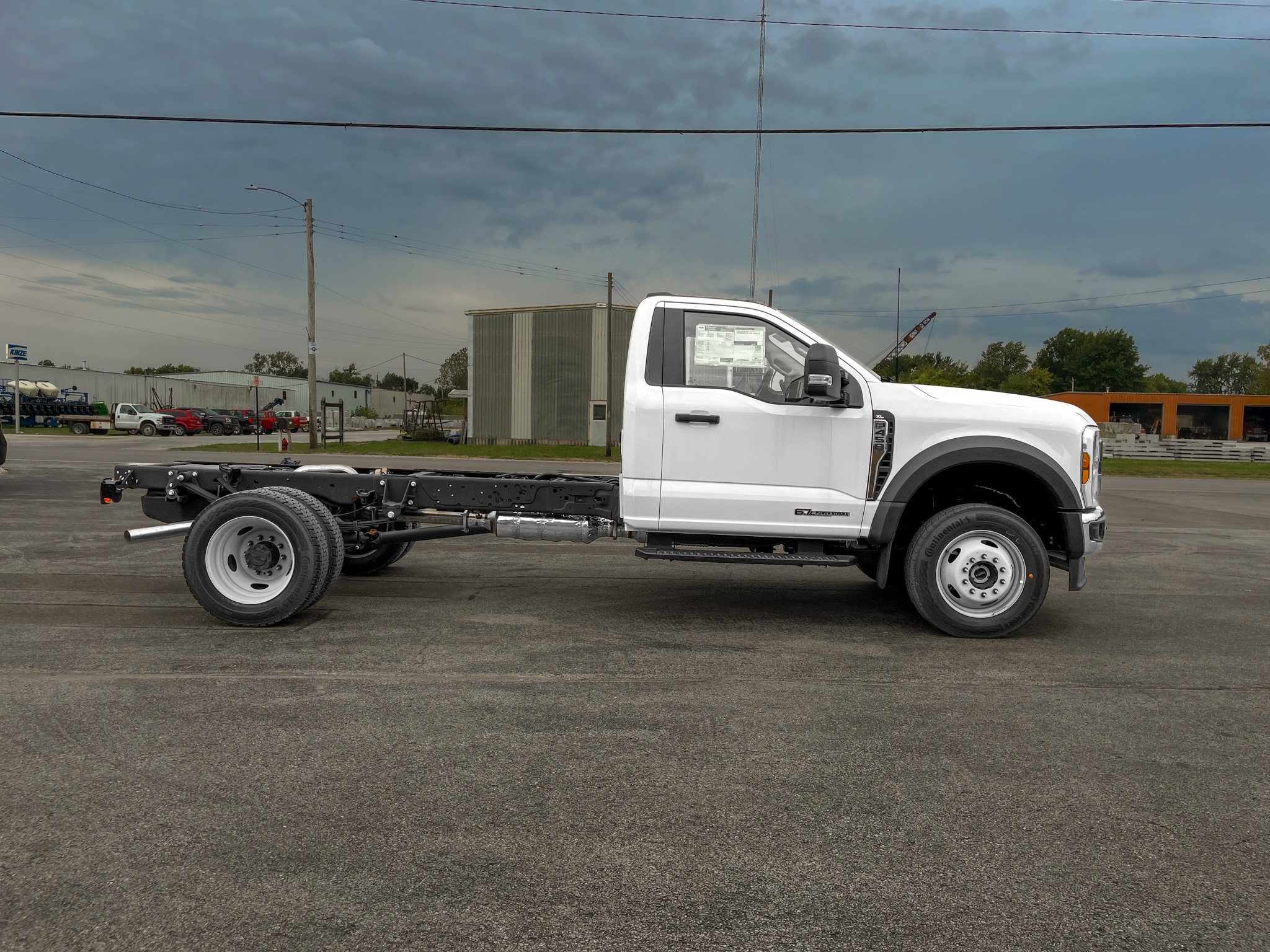 2026 Ford F-450 Super Duty Chassis Cab XL - Photo 8