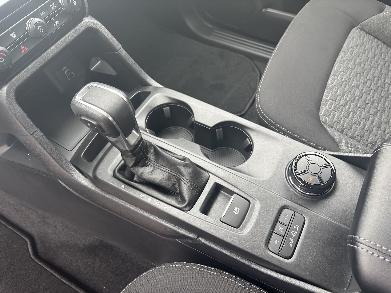 2025 Ford Ranger XLT - Photo 11