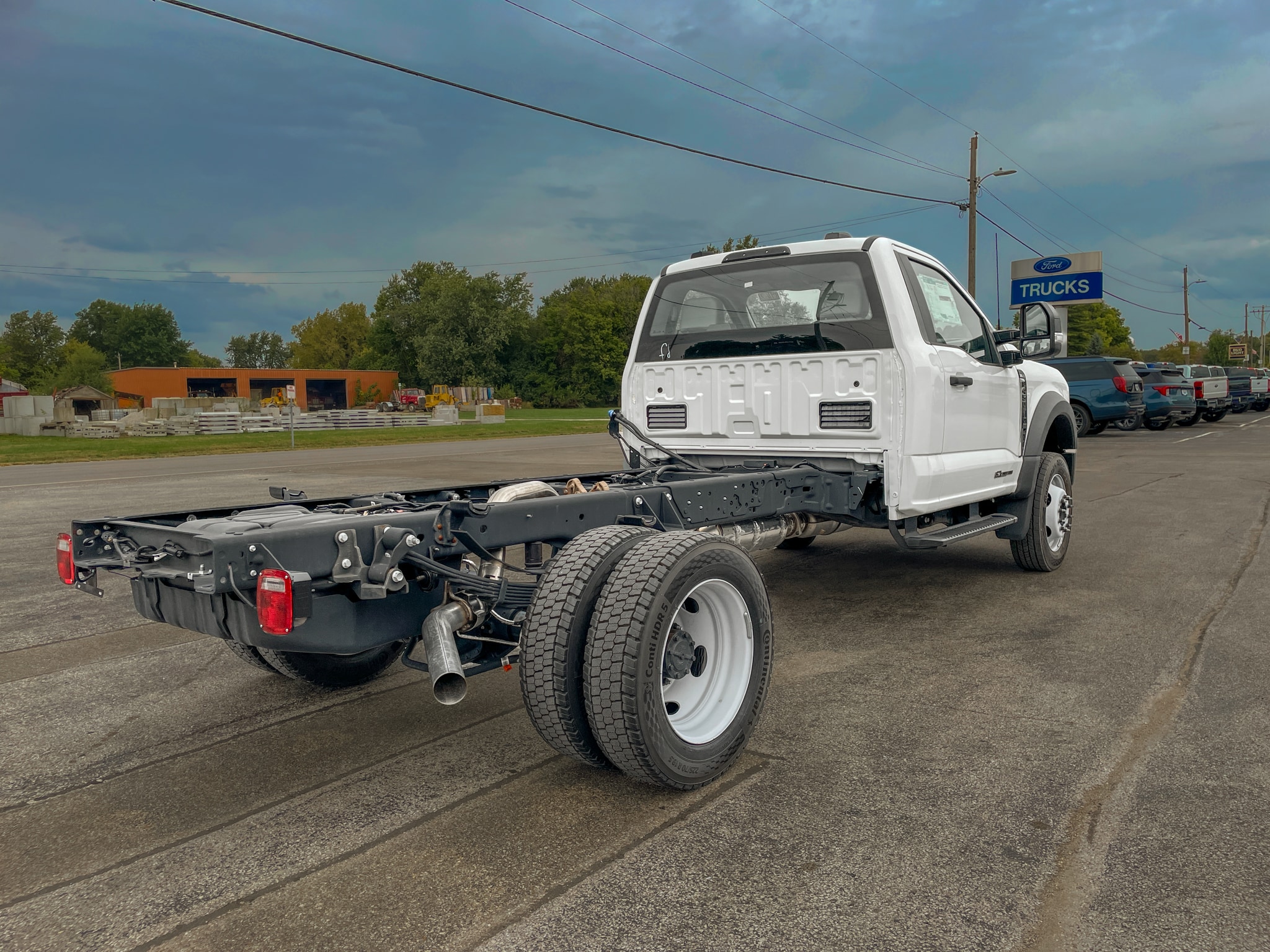 2026 Ford F-450 Super Duty Chassis Cab XL - Photo 7