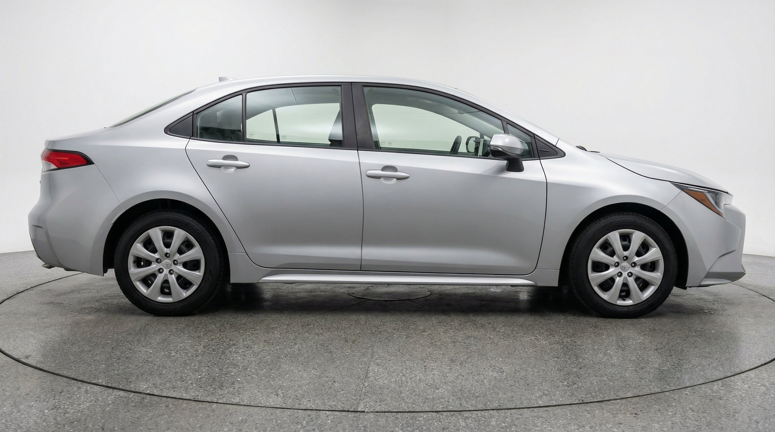 Thumbnail: 2025 Toyota Corolla - 10