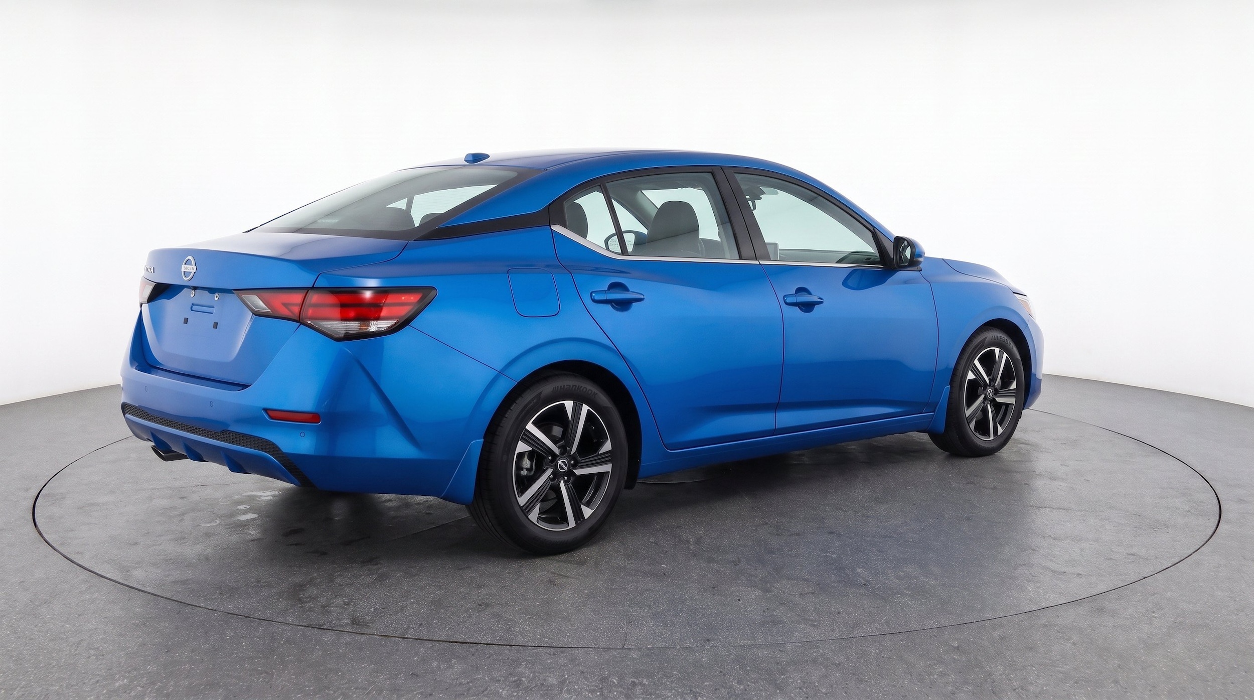 Thumbnail: 2025 Nissan Sentra - 9