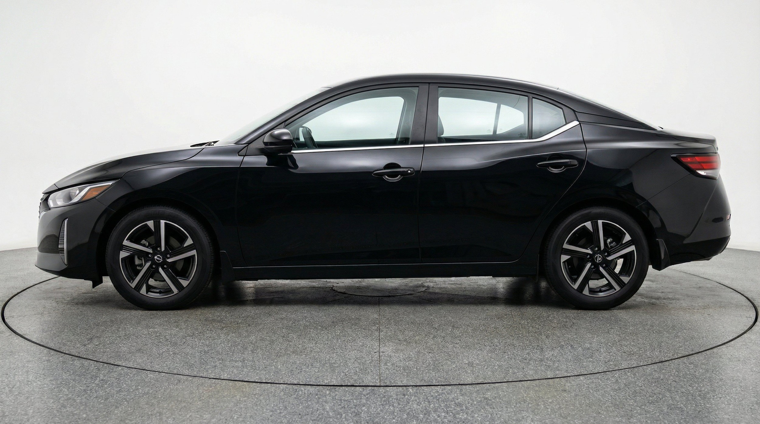 Thumbnail: 2025 Nissan Sentra - 5