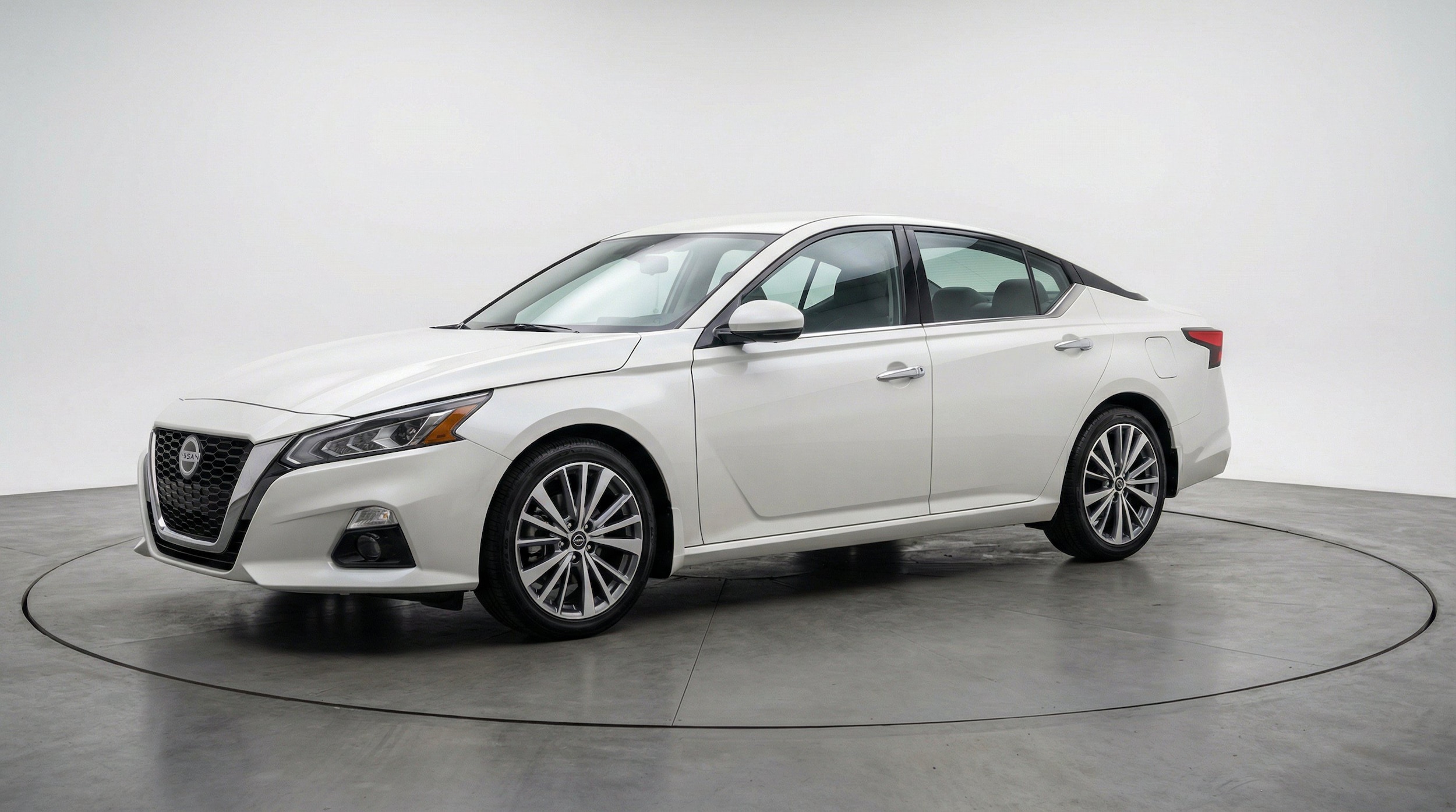 Thumbnail: 2025 Nissan Altima - 3