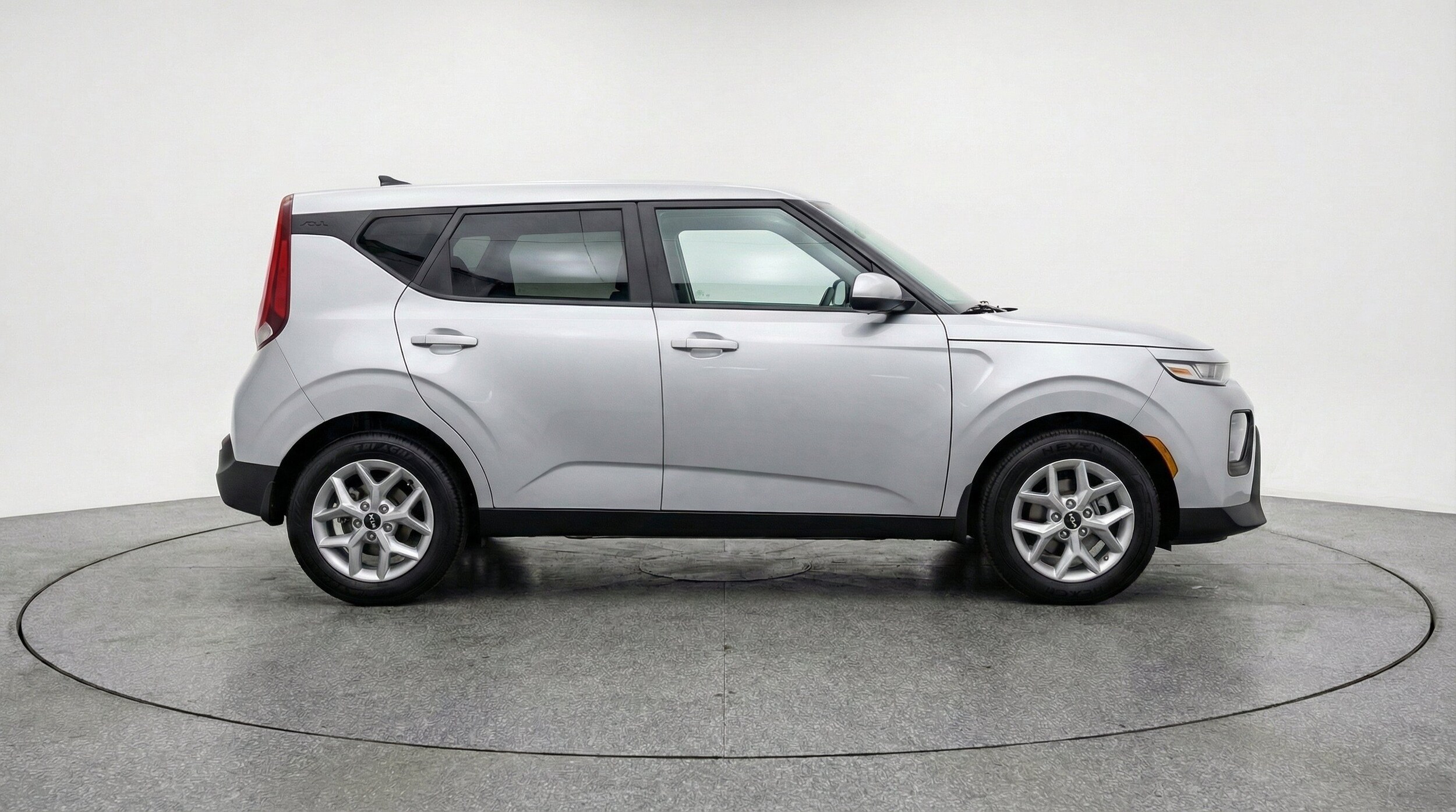Thumbnail: 2025 Kia Soul - 10