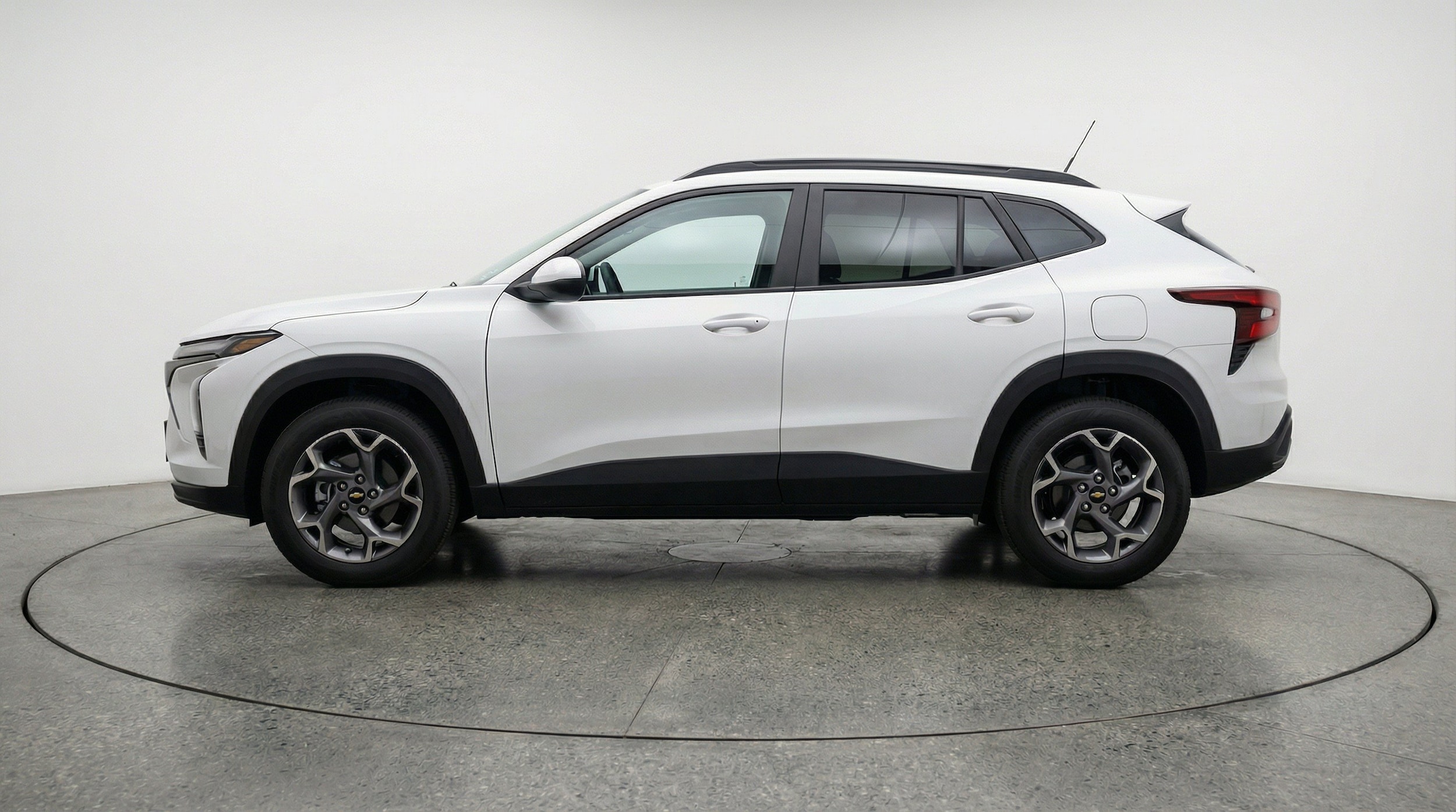 Thumbnail: 2025 Chevrolet Trax - 5