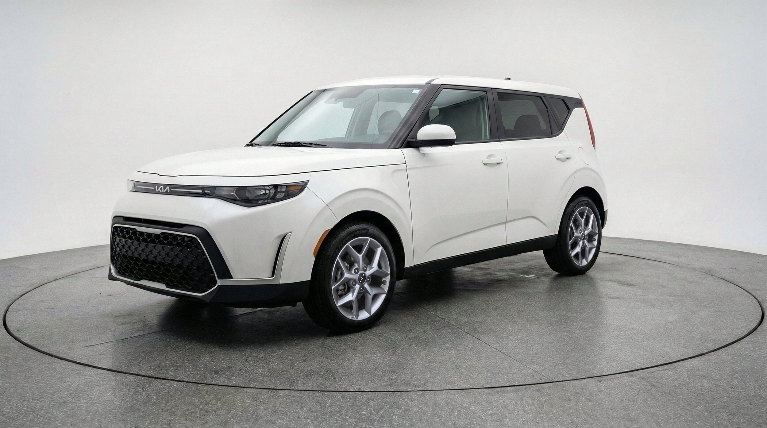 Thumbnail: 2025 Kia Soul - 3