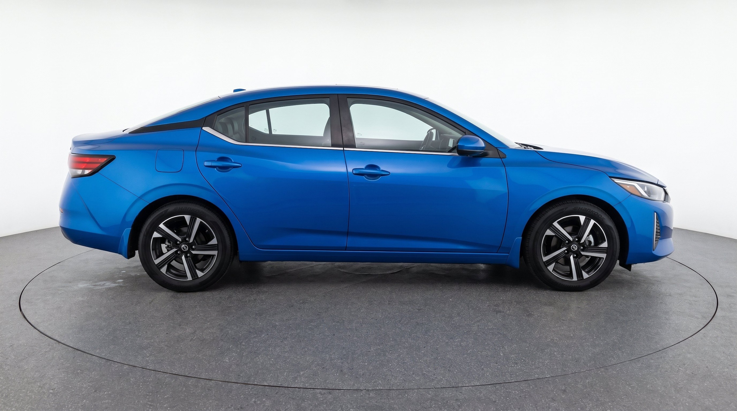 Thumbnail: 2025 Nissan Sentra - 10