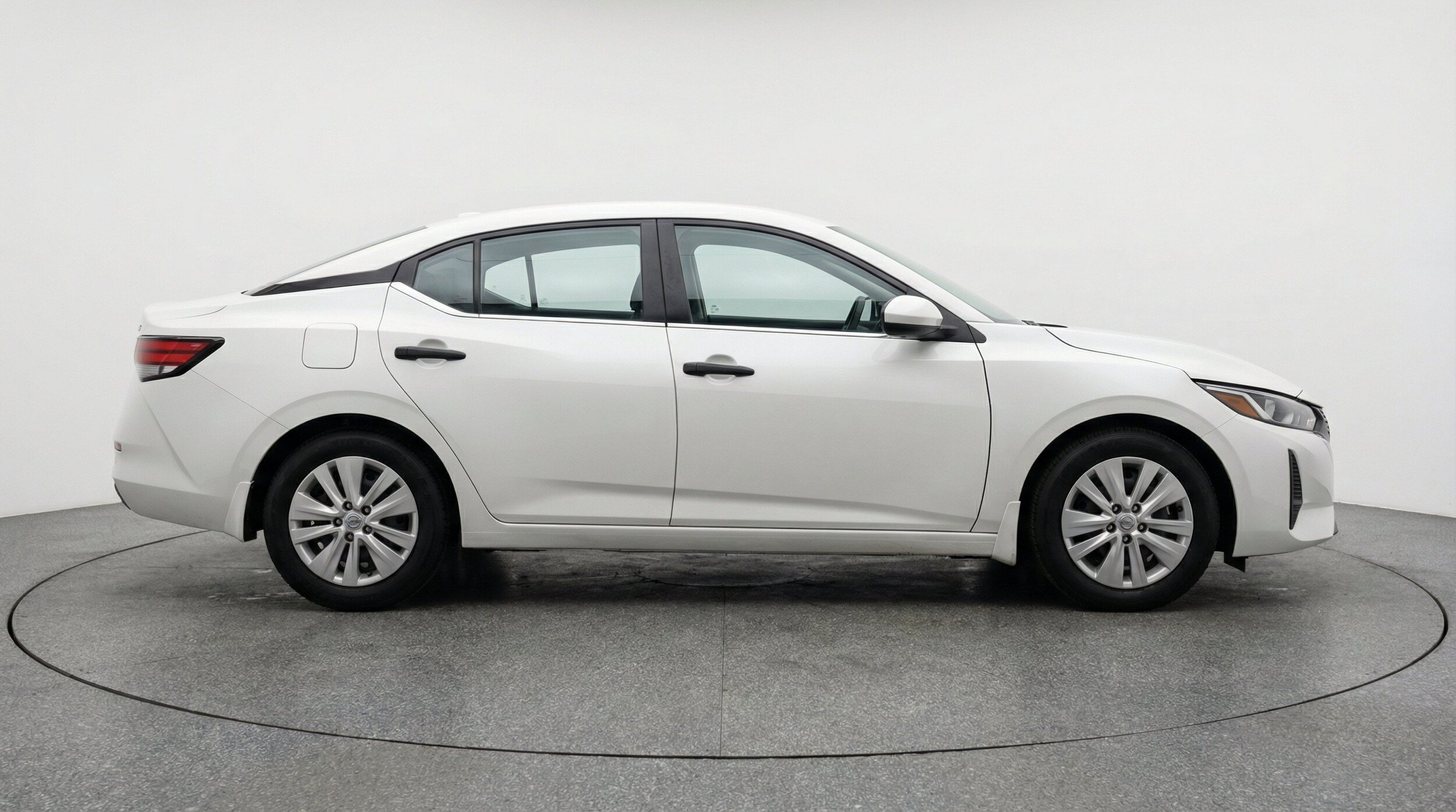 Thumbnail: 2025 Nissan Sentra - 10