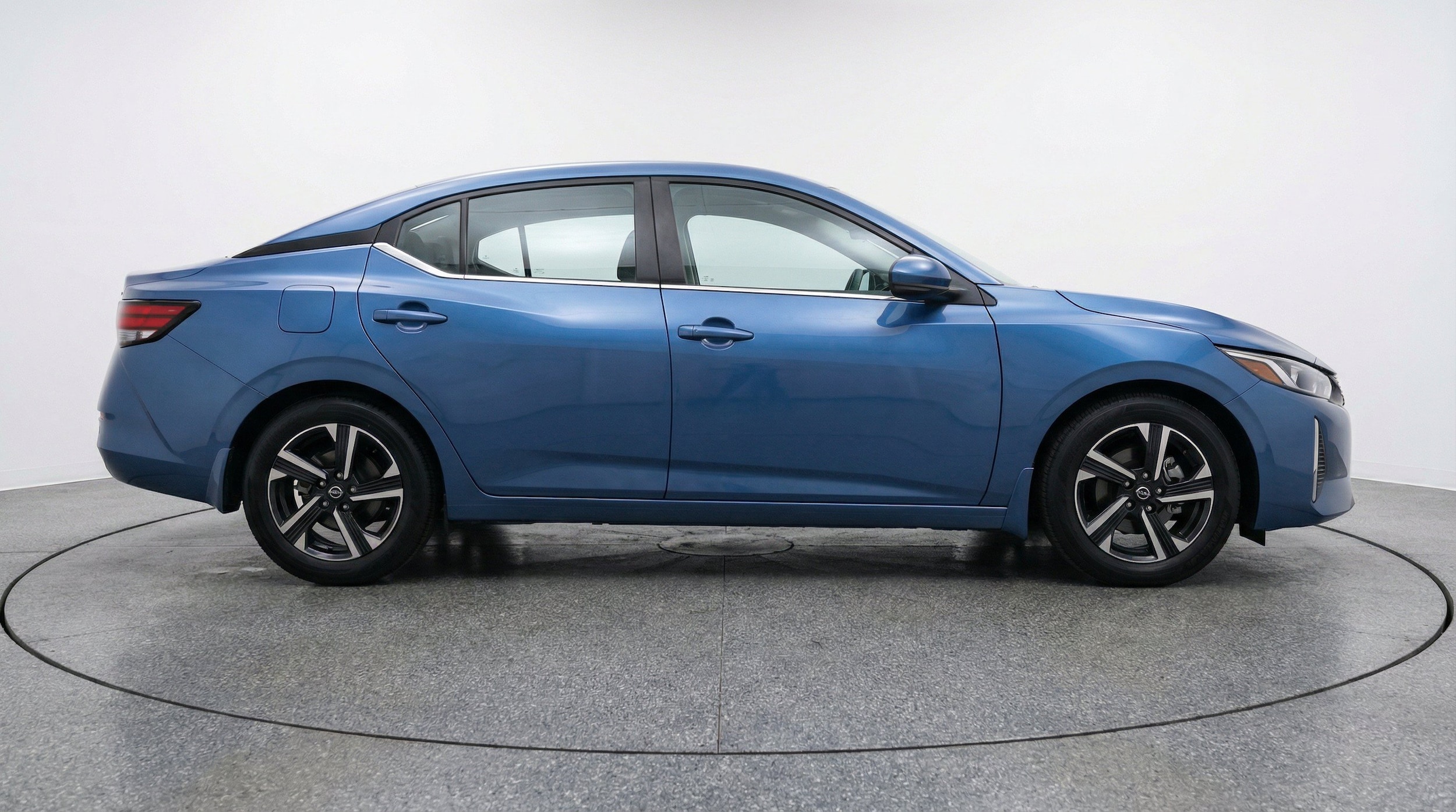 Thumbnail: 2025 Nissan Sentra - 11