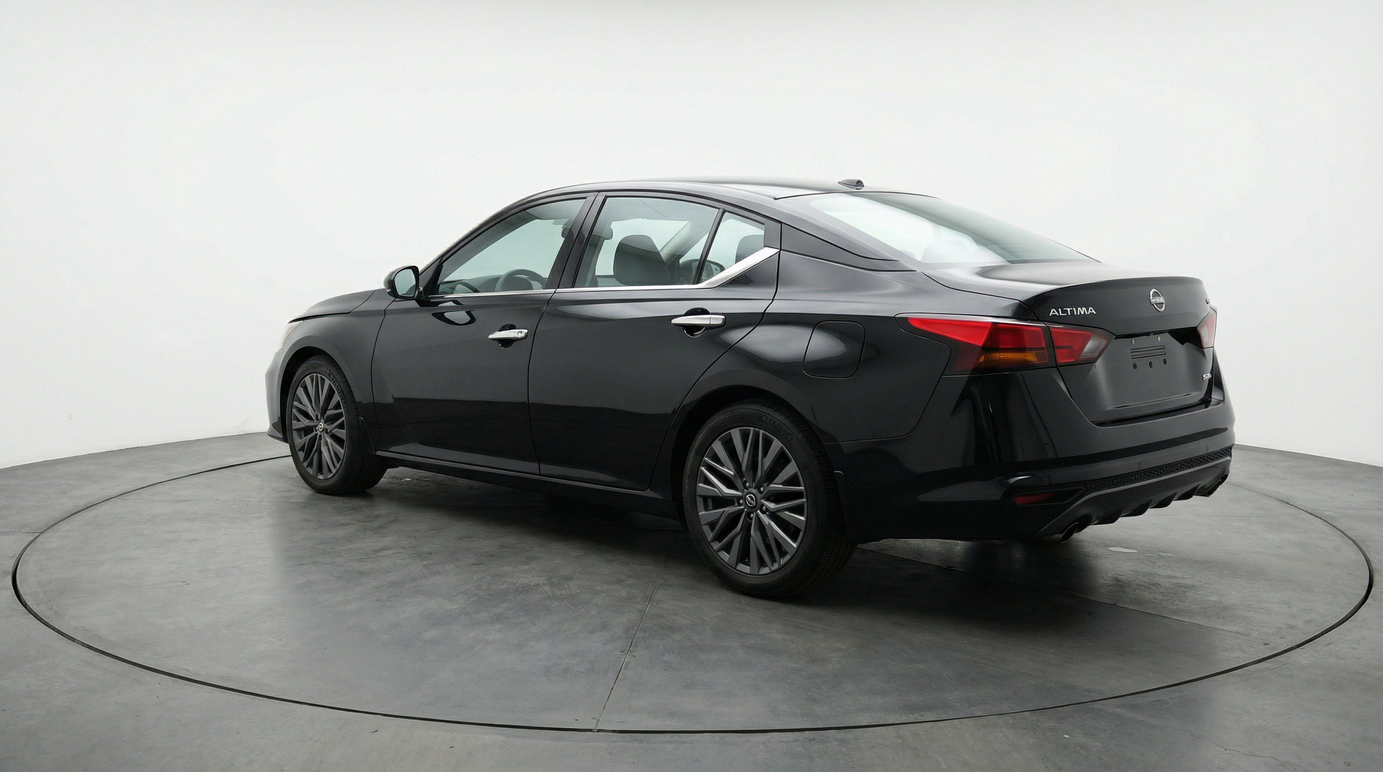 Thumbnail: 2025 Nissan Altima - 6