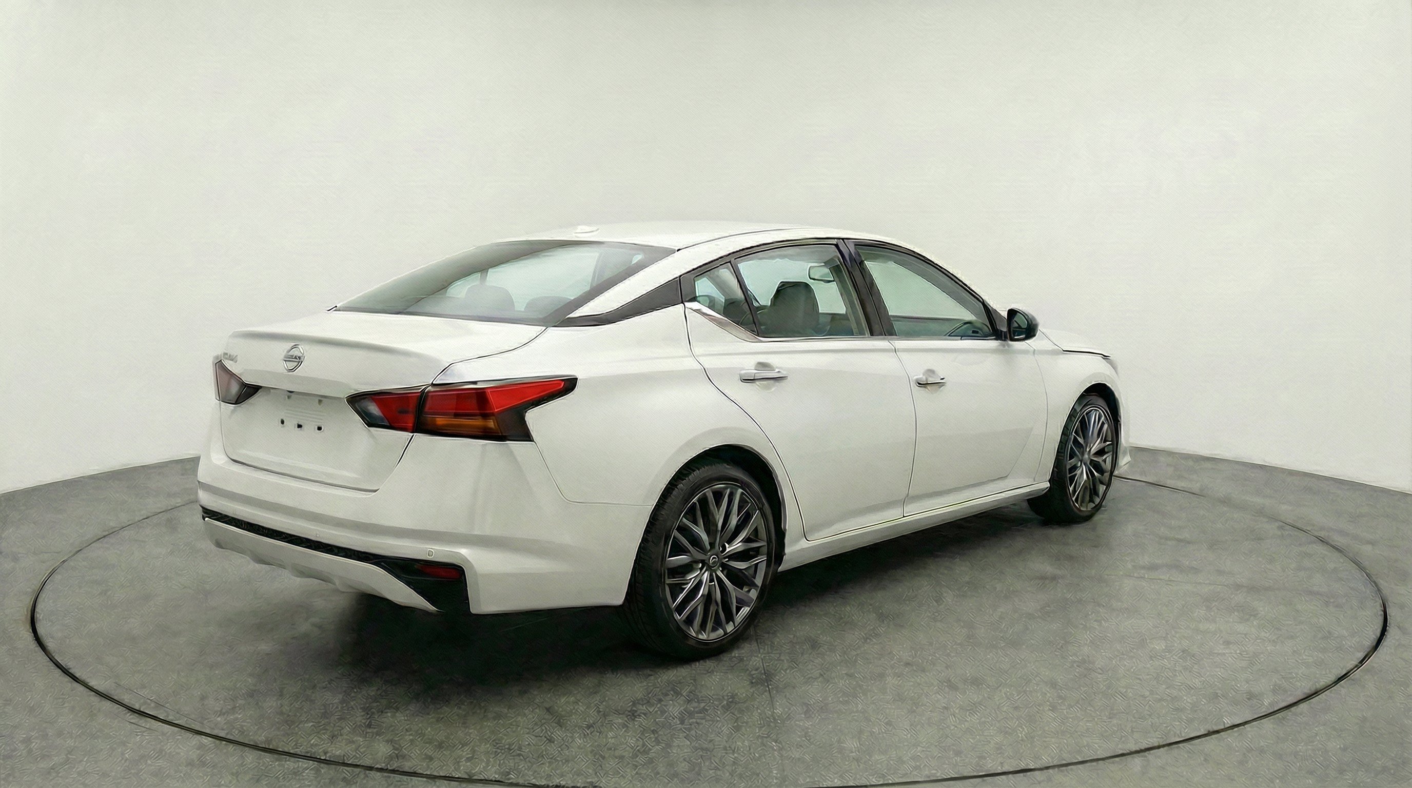Thumbnail: 2025 Nissan Altima - 9