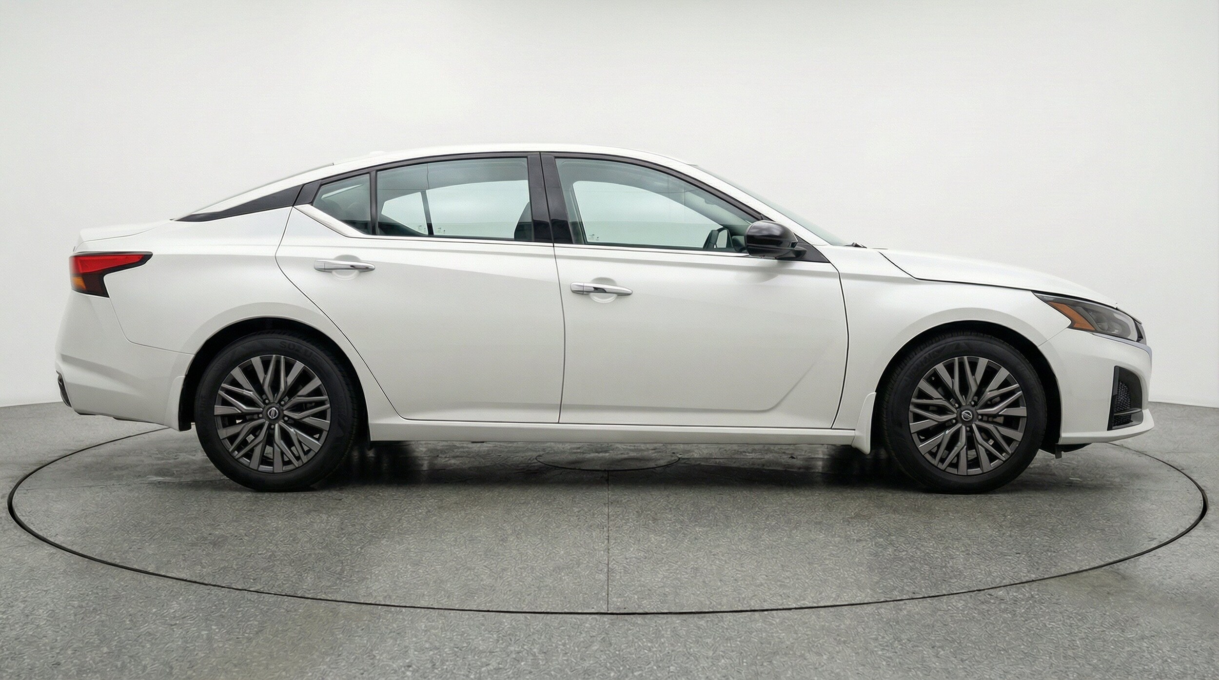 Thumbnail: 2025 Nissan Altima - 11