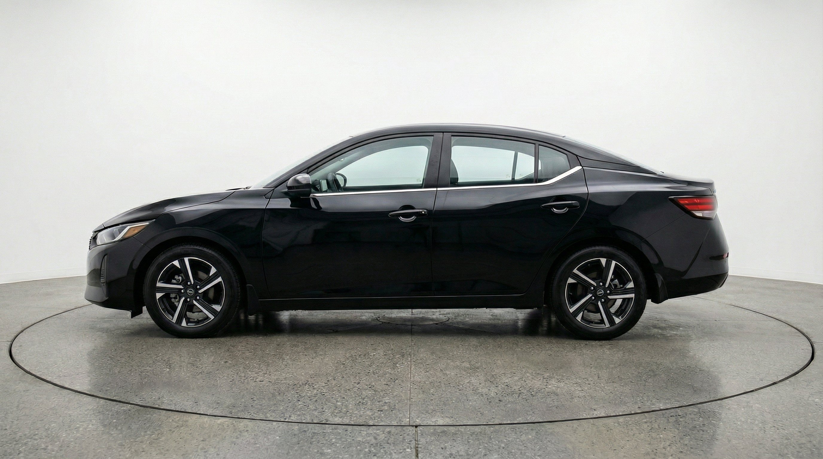 Thumbnail: 2025 Nissan Sentra - 5