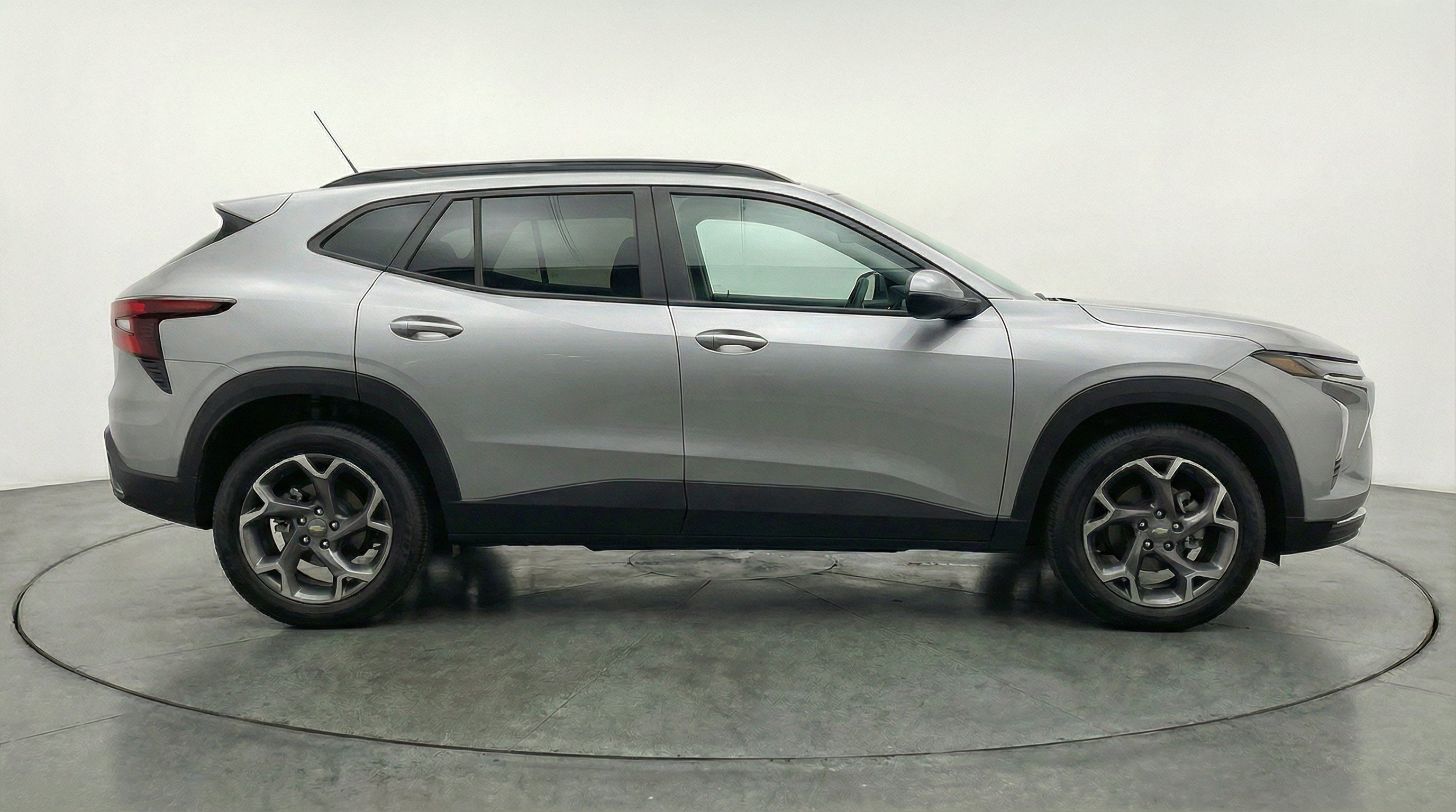 Thumbnail: 2025 Chevrolet Trax - 11