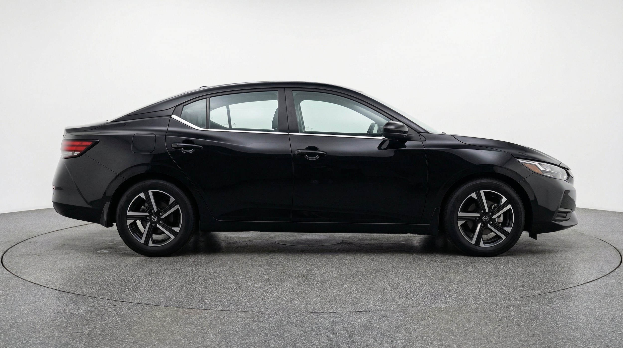 Thumbnail: 2025 Nissan Sentra - 10