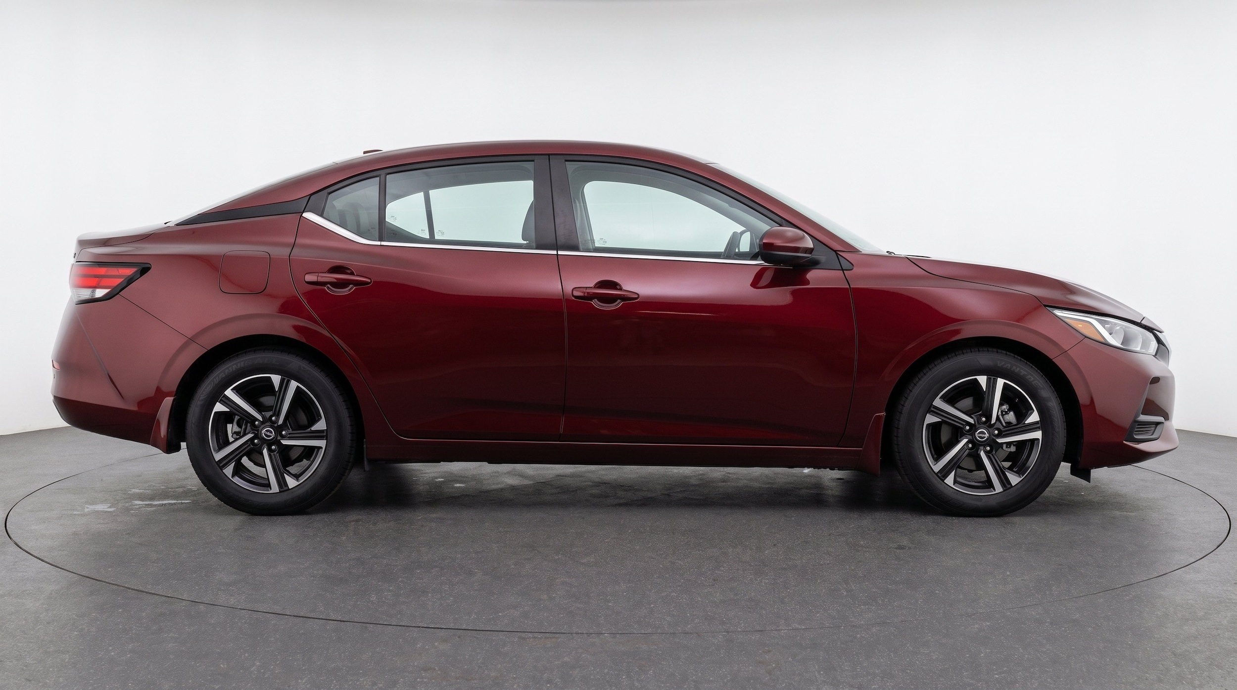 Thumbnail: 2025 Nissan Sentra - 10