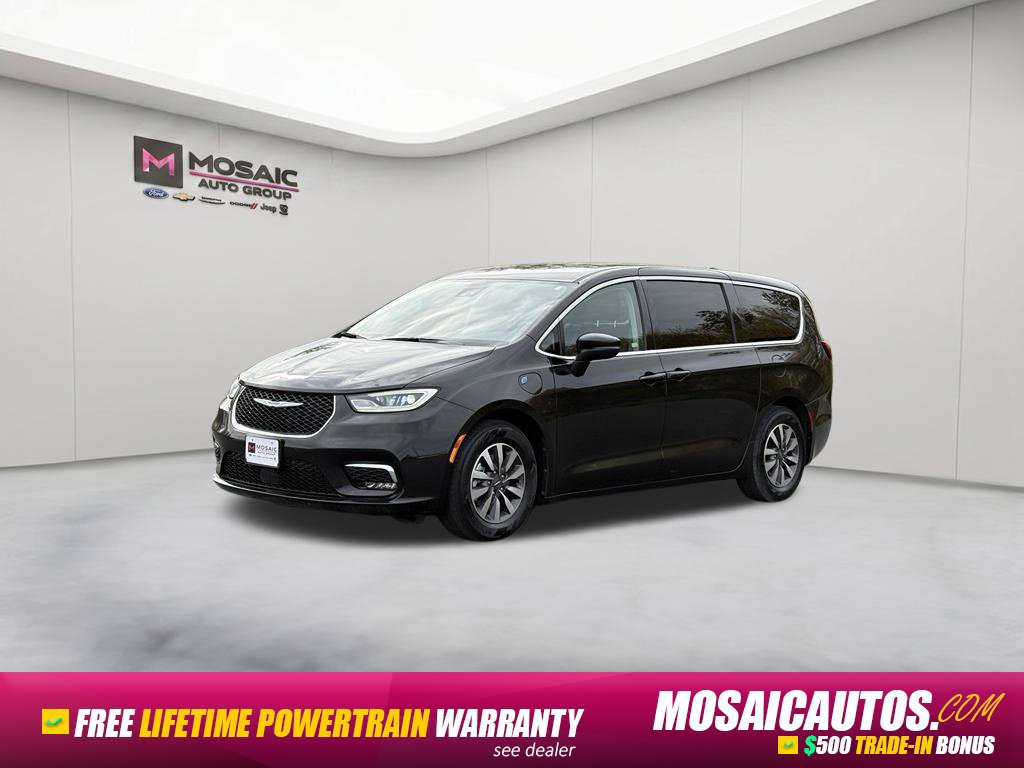 Used 2023 Chrysler Pacifica Plug-In Hybrid Touring L Van Passenger Van