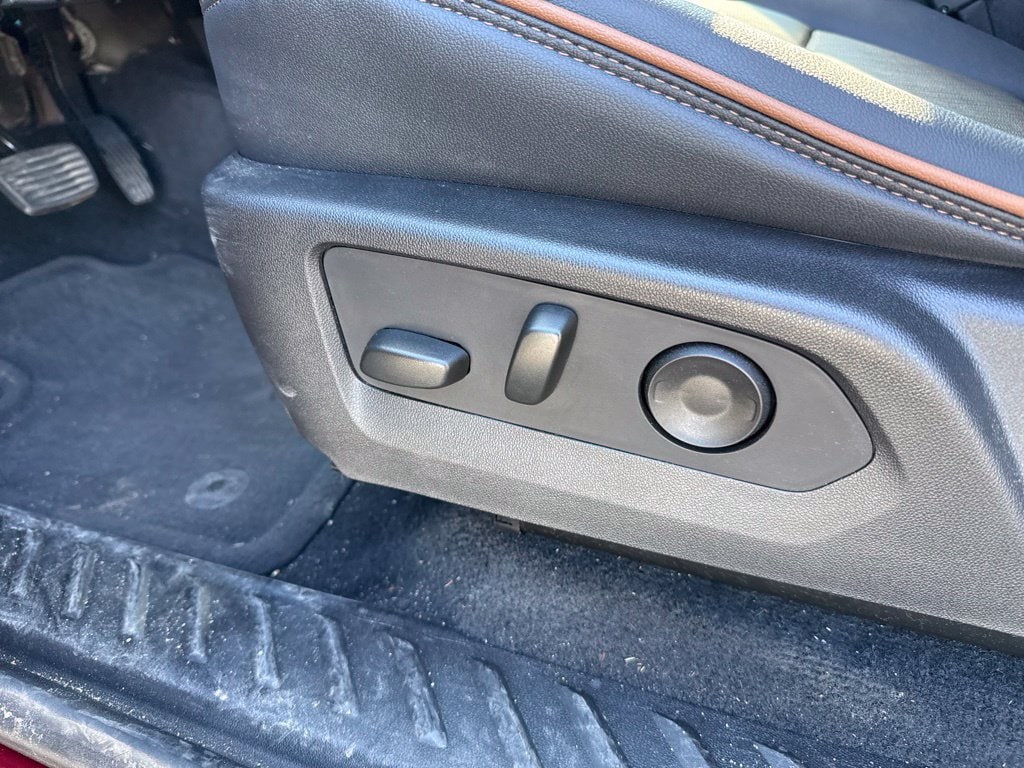 2026 GMC Canyon AT4 - Photo 9