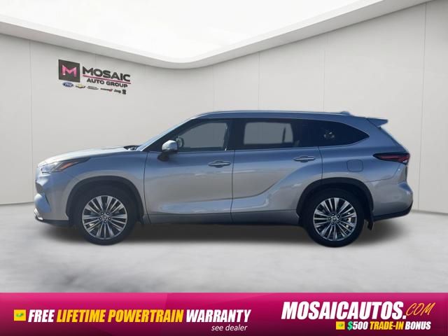 Used 2024 Toyota Highlander Platinum SUV