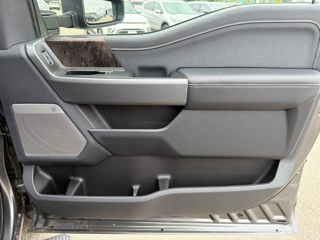 2026 Ford F-350 Super Duty Lariat - Photo 10