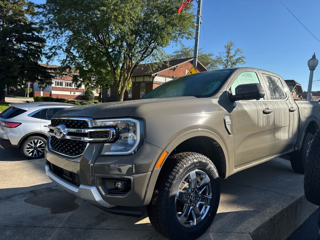 New 2026 Ford Ranger Lariat 4WD Supercrew 5 Box 4WD SuperCrew 5 Box