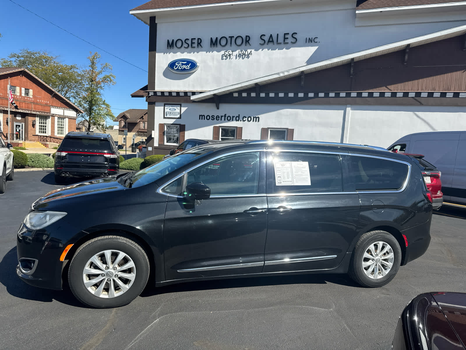 Used 2018 Chrysler Pacifica Touring L Plus FWD
