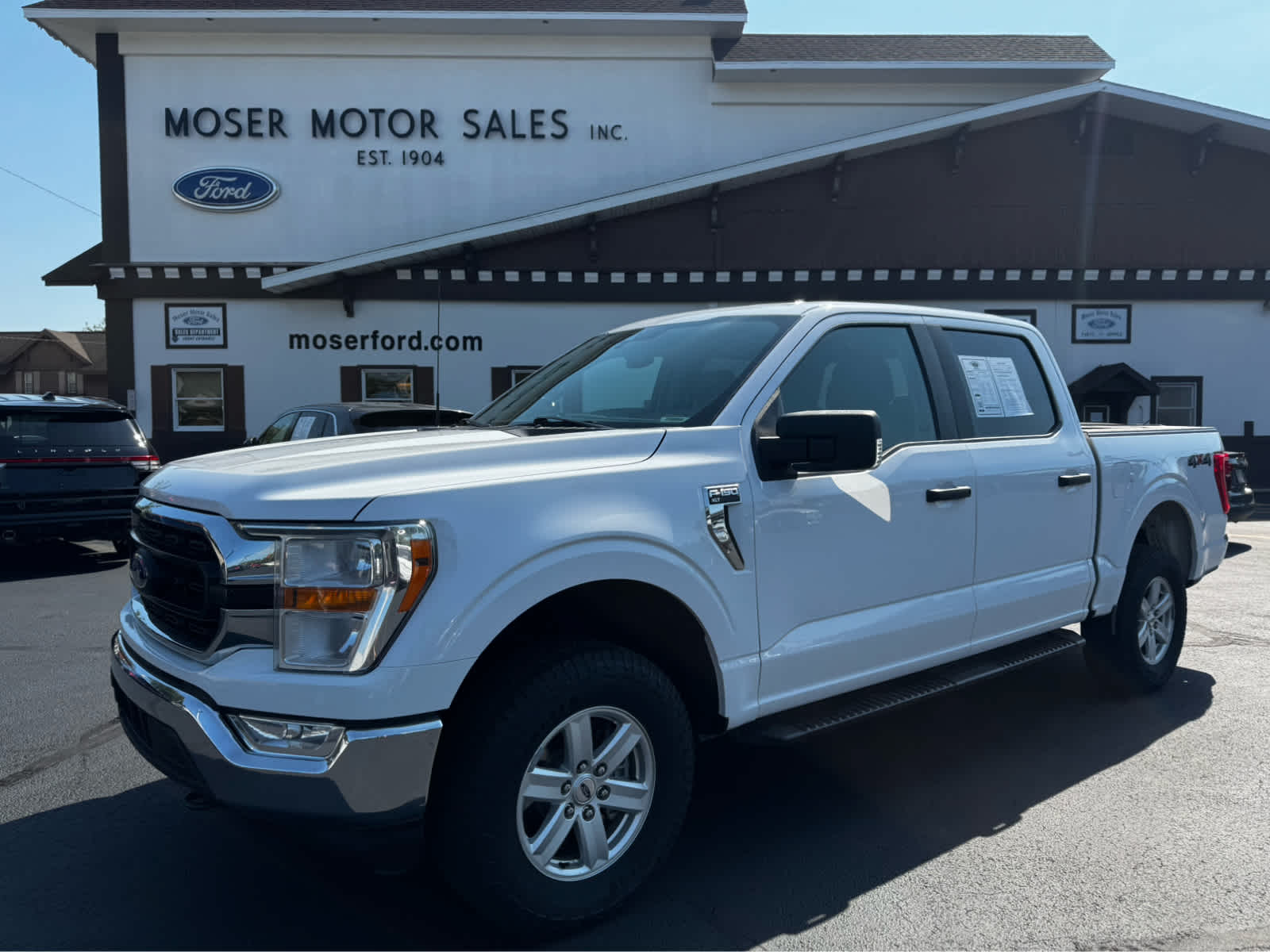 Used 2021 Ford F-150 XLT 4WD Supercrew 5.5 Box 4WD SuperCrew 5.5 Box