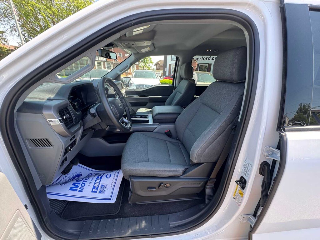 Used 2025 Ford F-150 XLT 4WD Supercrew 5.5 Box 4WD SuperCrew 5.5 Box