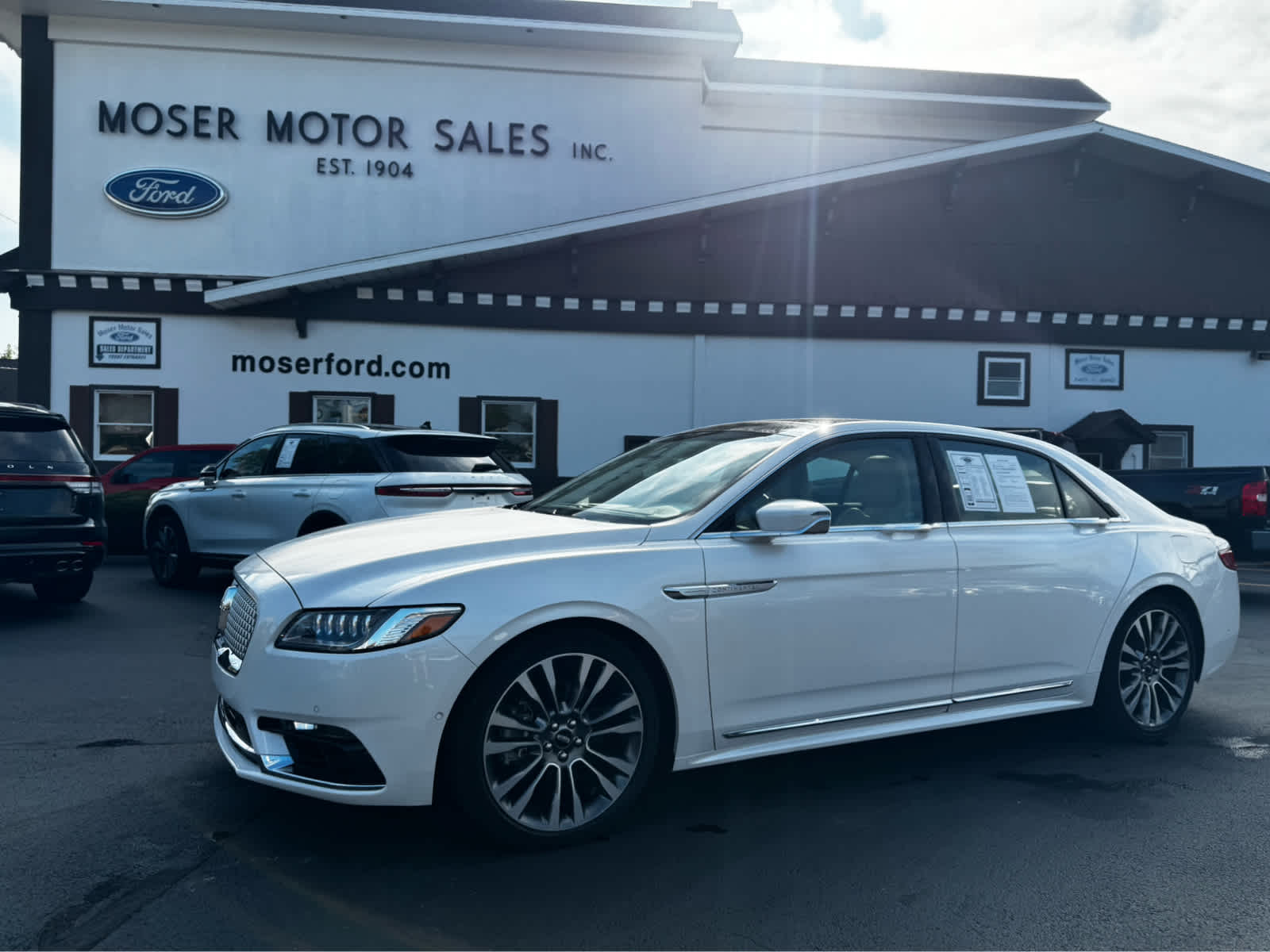 2017 Lincoln Continental Reserve