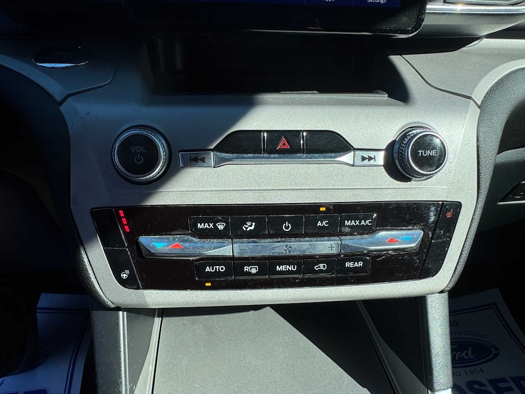 Used 2023 Ford Explorer XLT 4WD