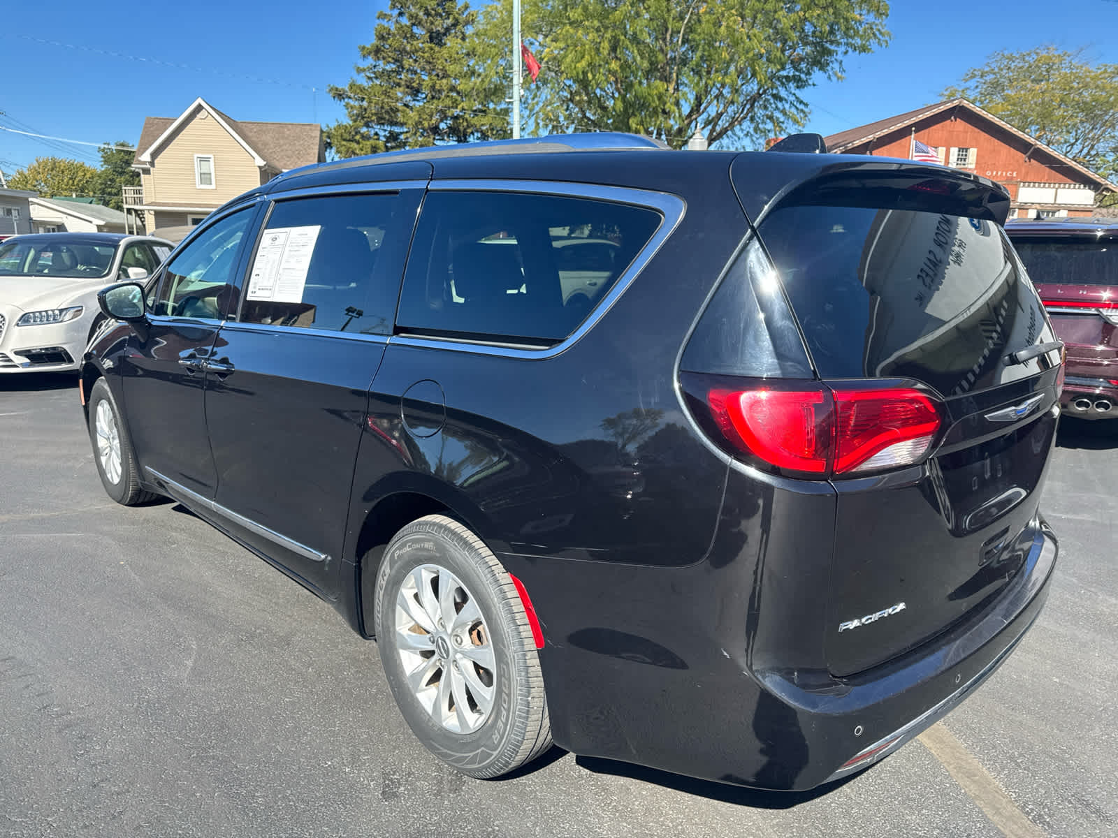 Used 2018 Chrysler Pacifica Touring L Plus FWD