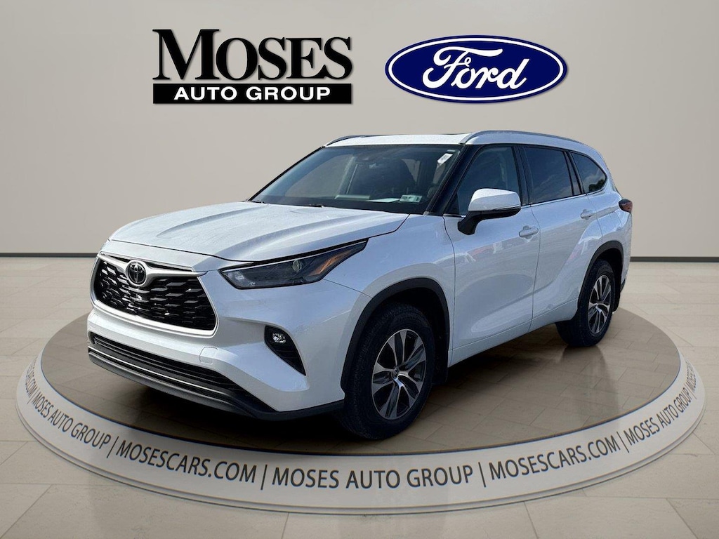 Used 2022 Toyota Highlander XLE SUV