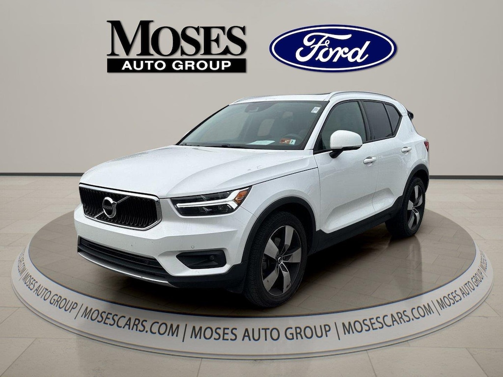 Used 2021 Volvo XC40 Momentum SUV