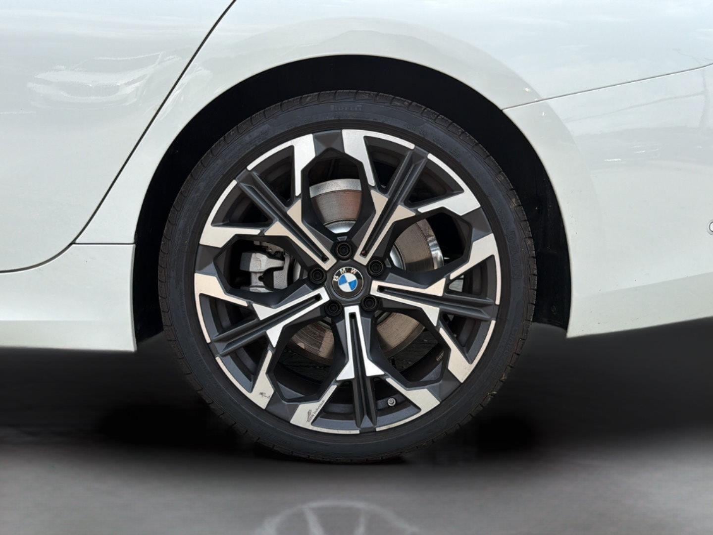 2026 BMW 3 Series 330i - Photo 14