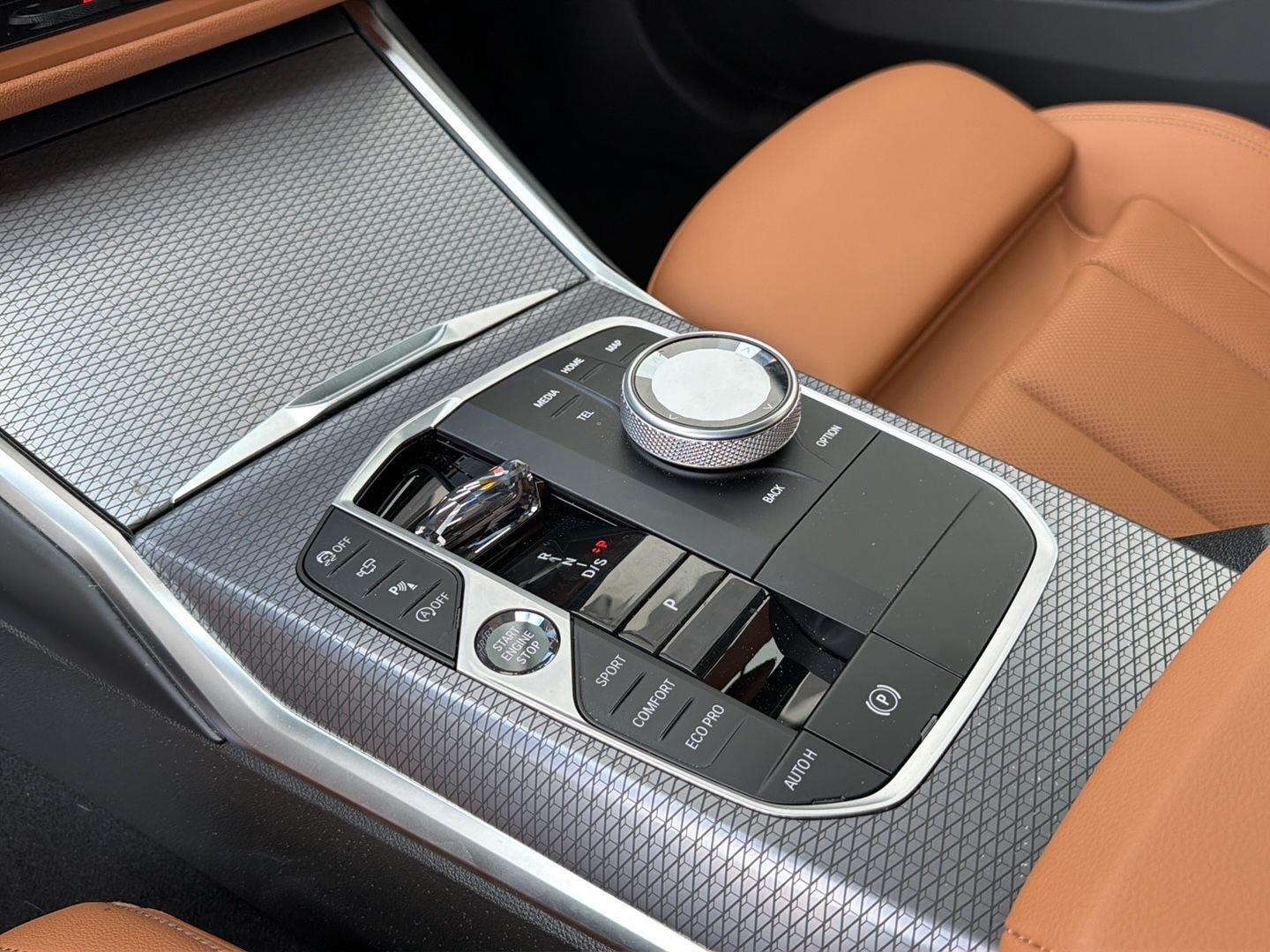 2026 BMW 3 Series 330i - Photo 12