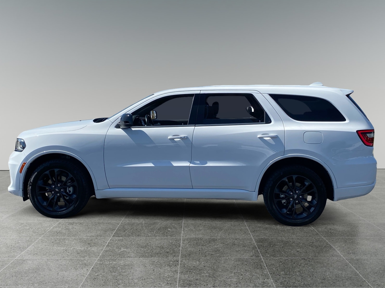 2022 Dodge Durango SXT - Photo 2