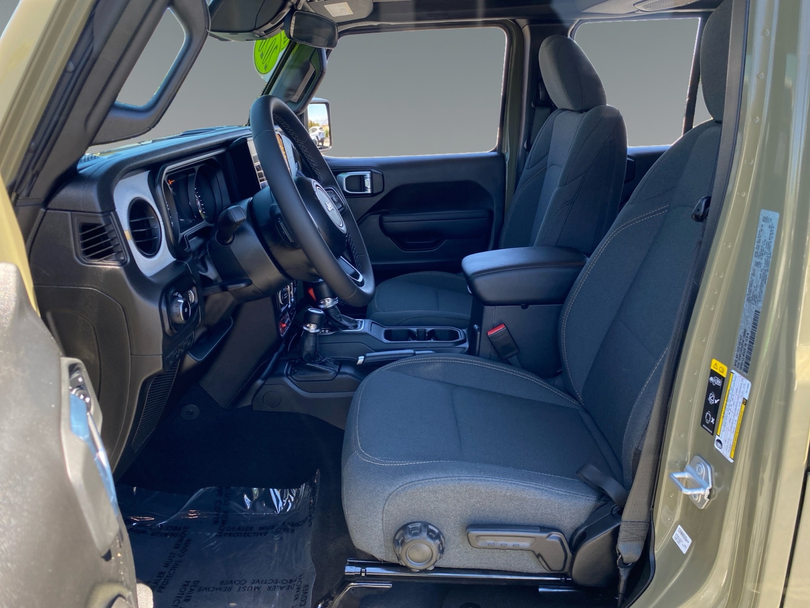 2026 Jeep Wrangler 4-Door Willys - Photo 9